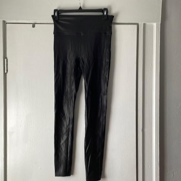 Spanx black leggings - Picture 1 of 2